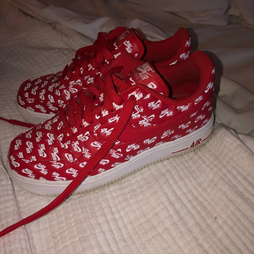 MENS Air Force 1 size 6.5 red and white